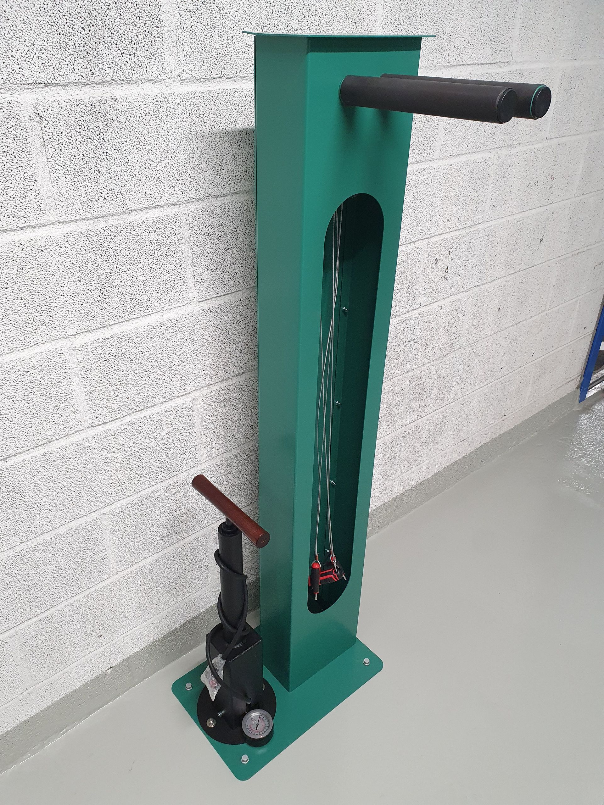 Haniss Verktøystasjon med pumpe