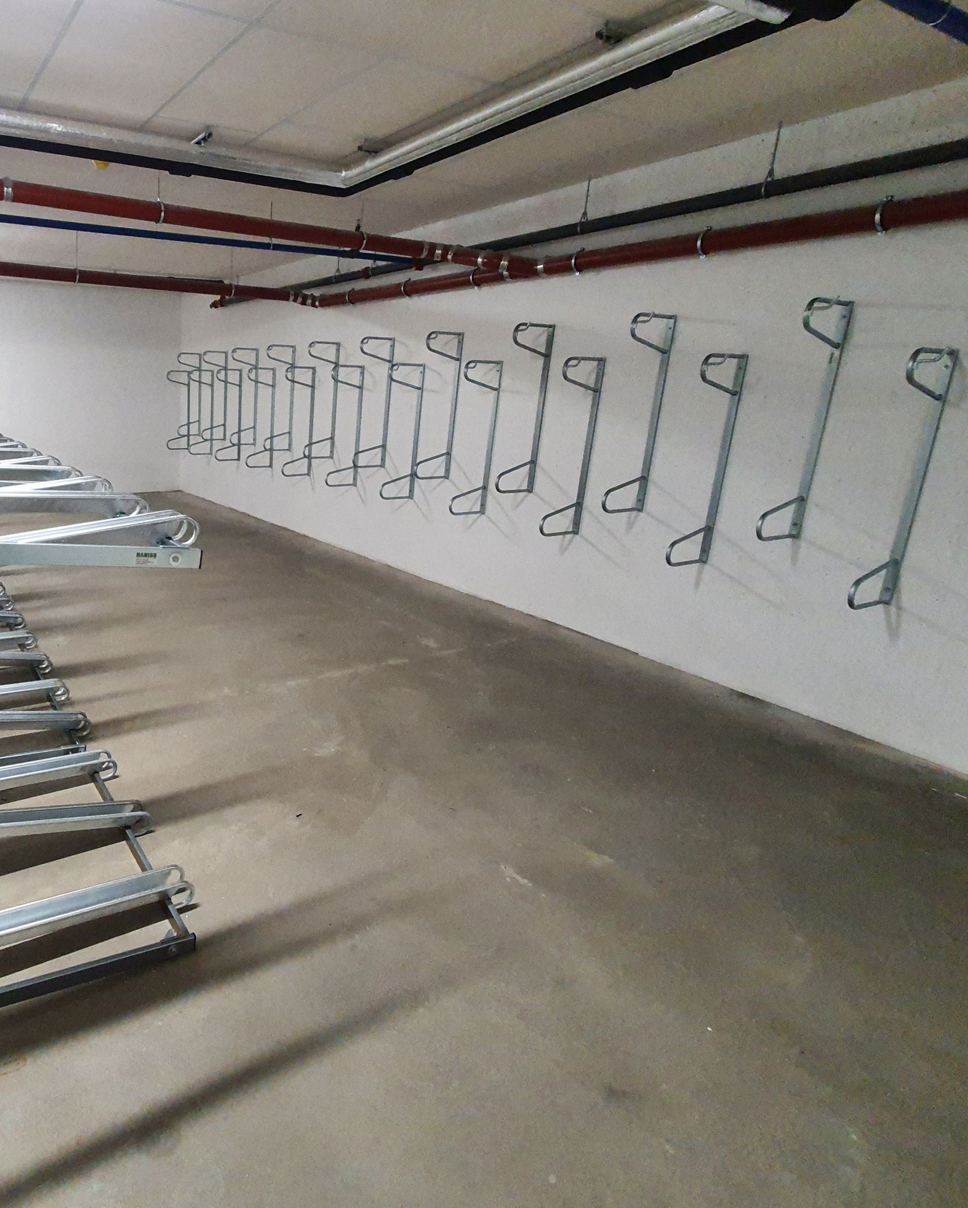 Haniss Singel veggstativer