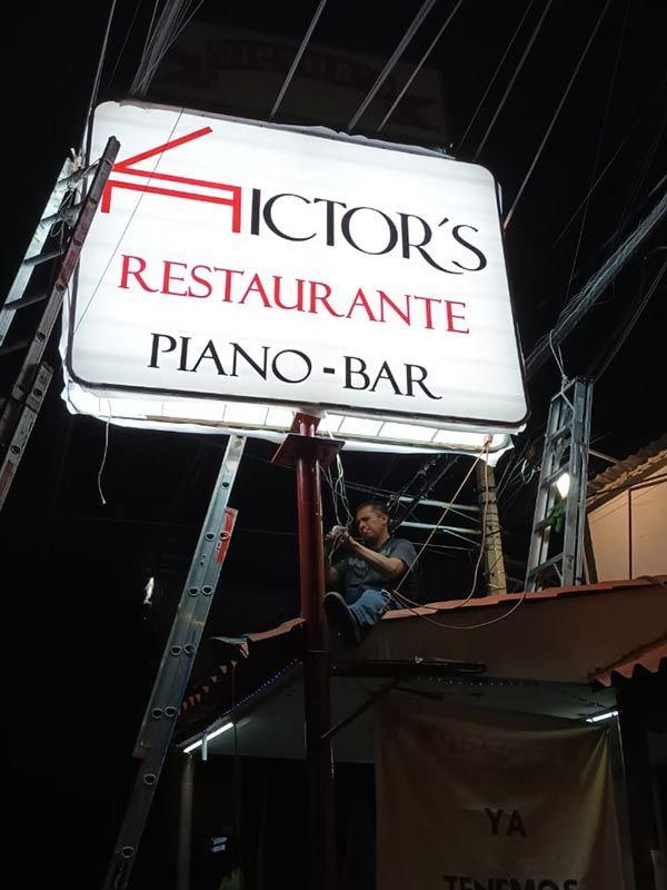 RÓTULOS A MANO PREMIER