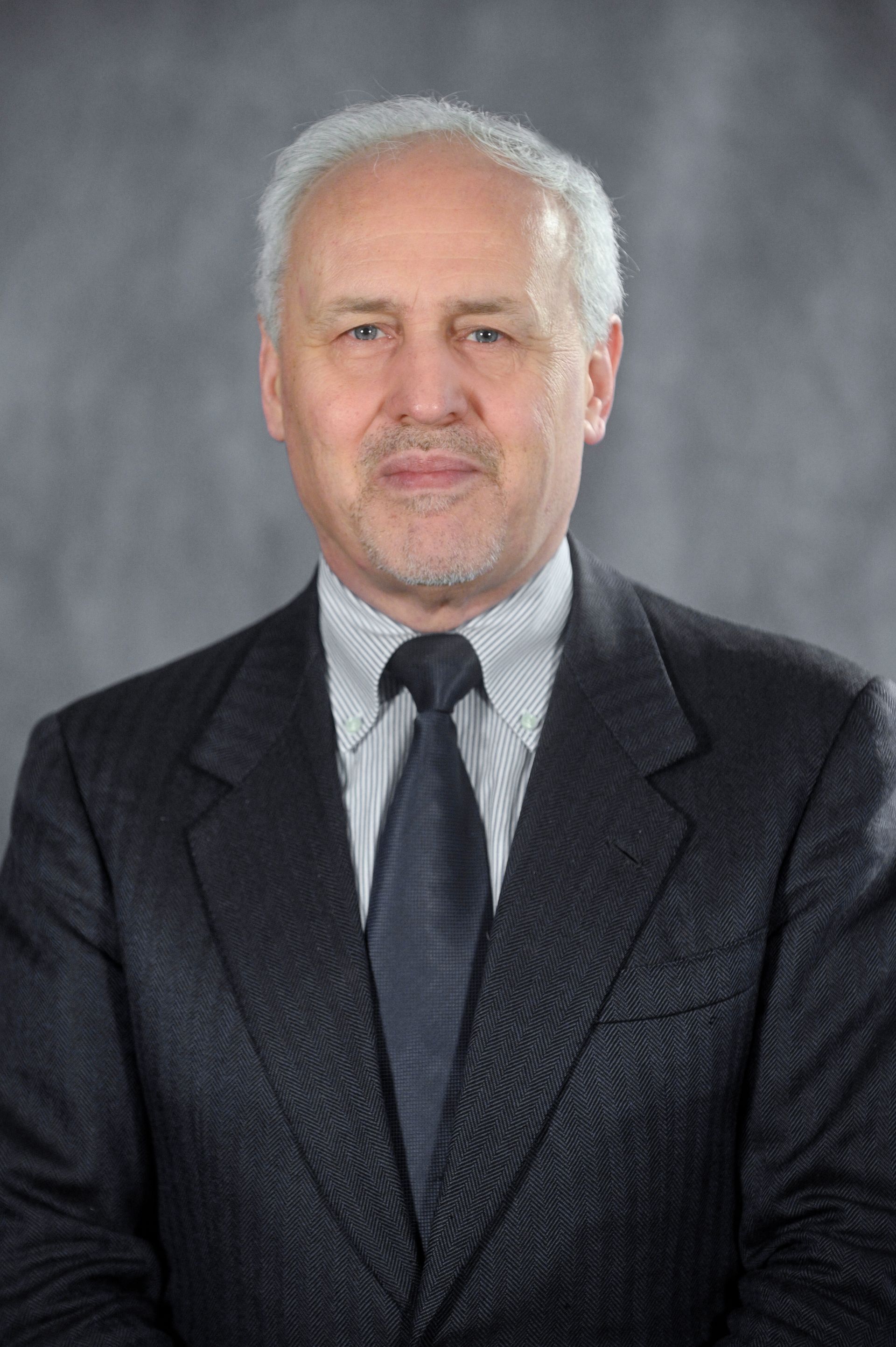 Prof. Giovanni Ferri Ordinario di Economia Politica, Università LUMSA