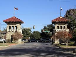 Entrance to Forest Park in Fort Worth