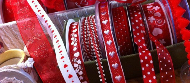 Nastri con decorazioni varie