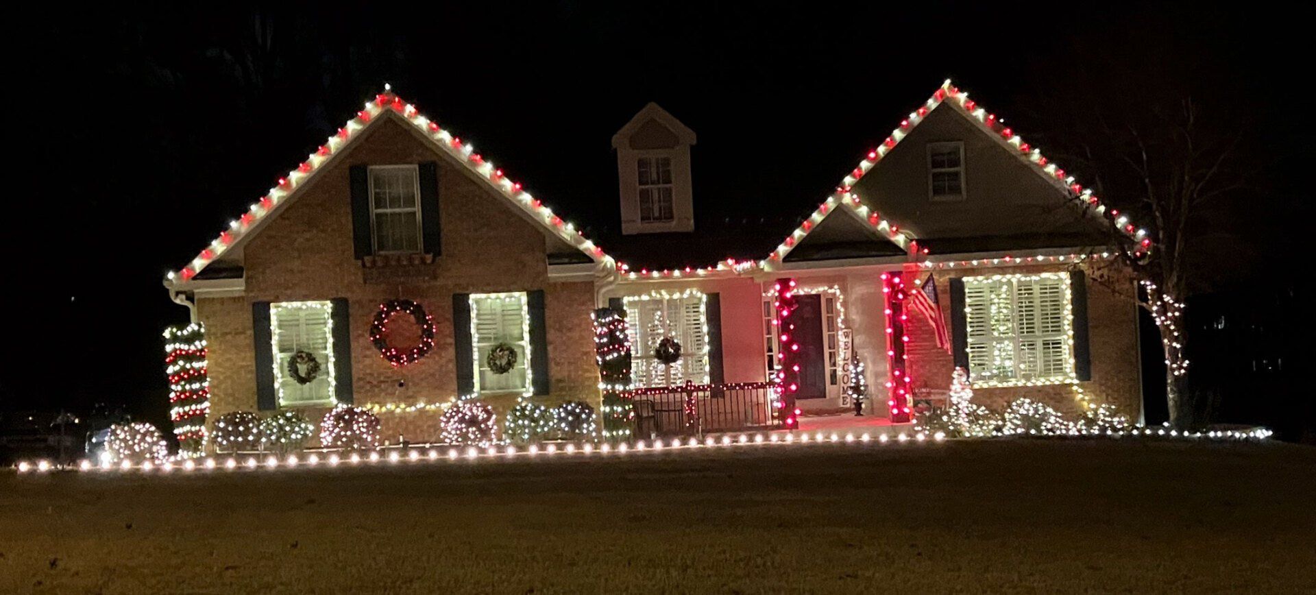Holiday Home Decorating Contest