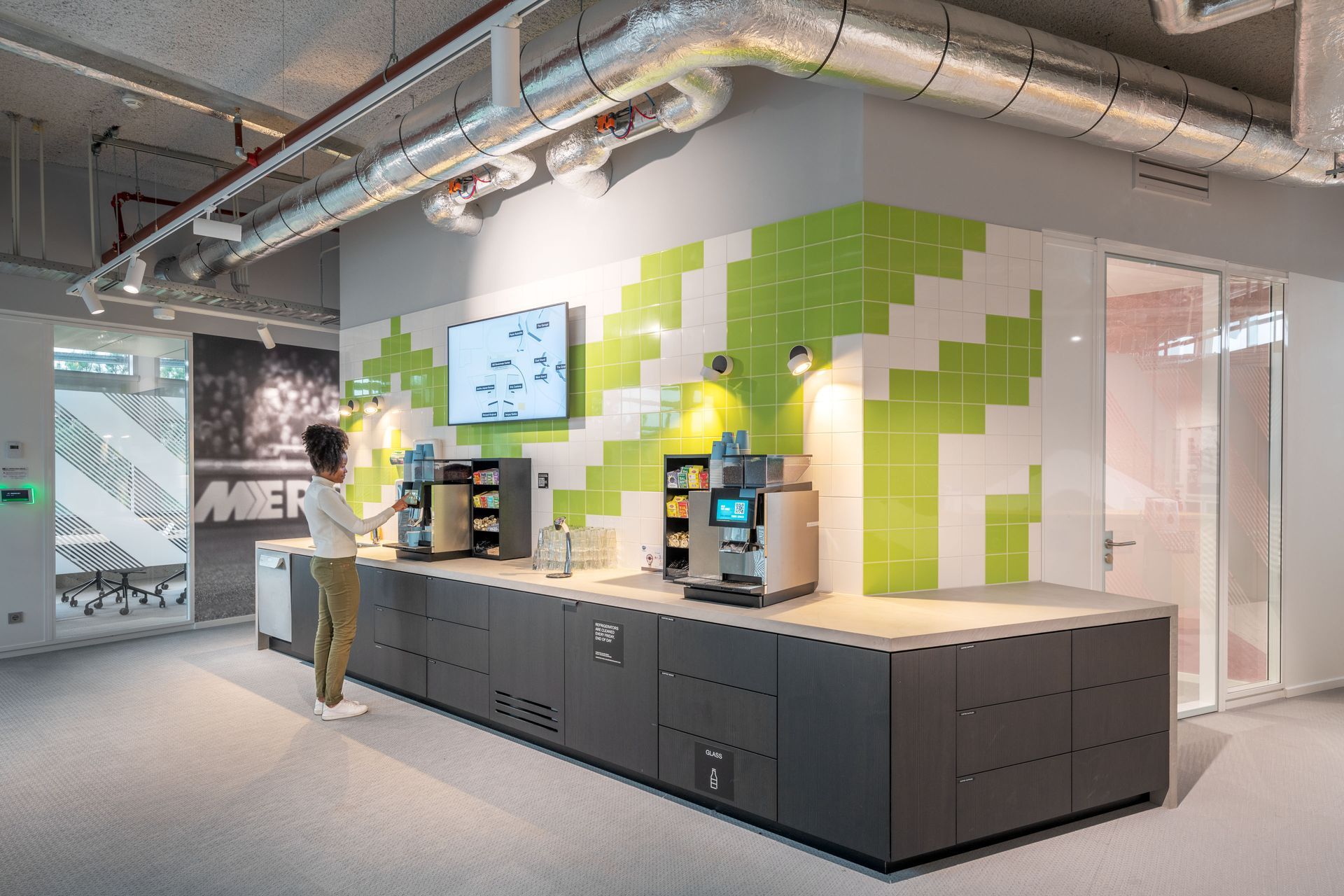 Image linking to Fuel station space type