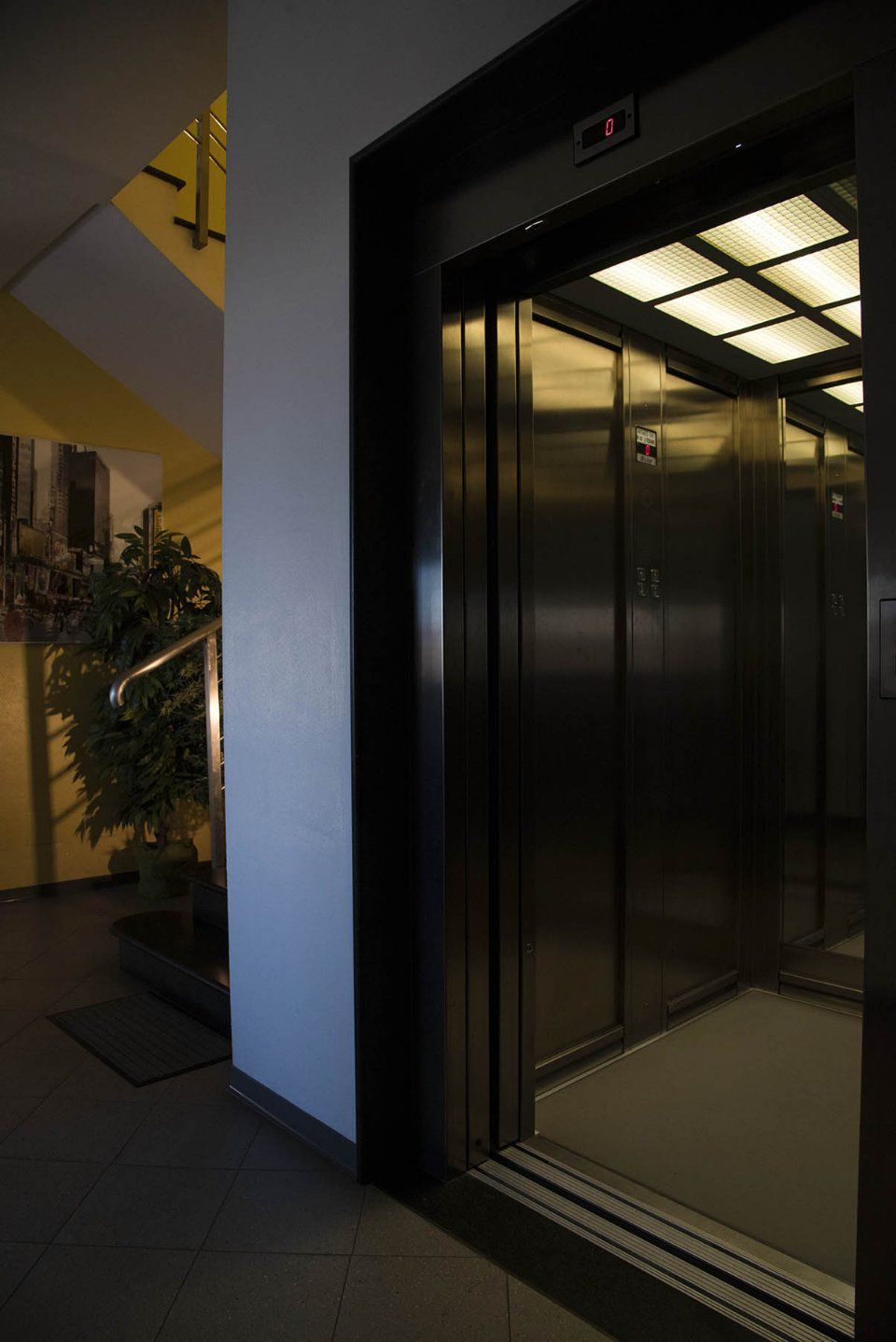 ascensori interni ampi ed accoglienti