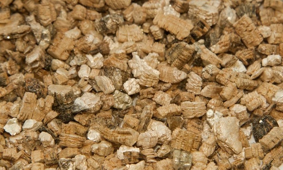 What To Do When You Suspect Vermiculite Is in Your Insulation