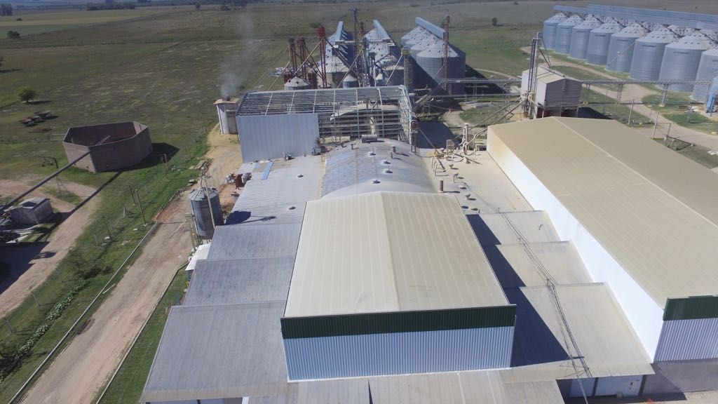 Construcción de estructura metálica de gran porte, diseño y cálculo realizados por FD Fabre Ingeniería