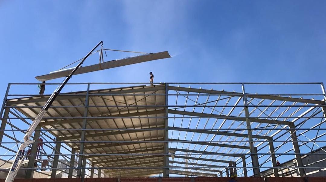 Construcción de estructura metálica de gran porte, diseño y cálculo realizados por FD Fabre Ingeniería