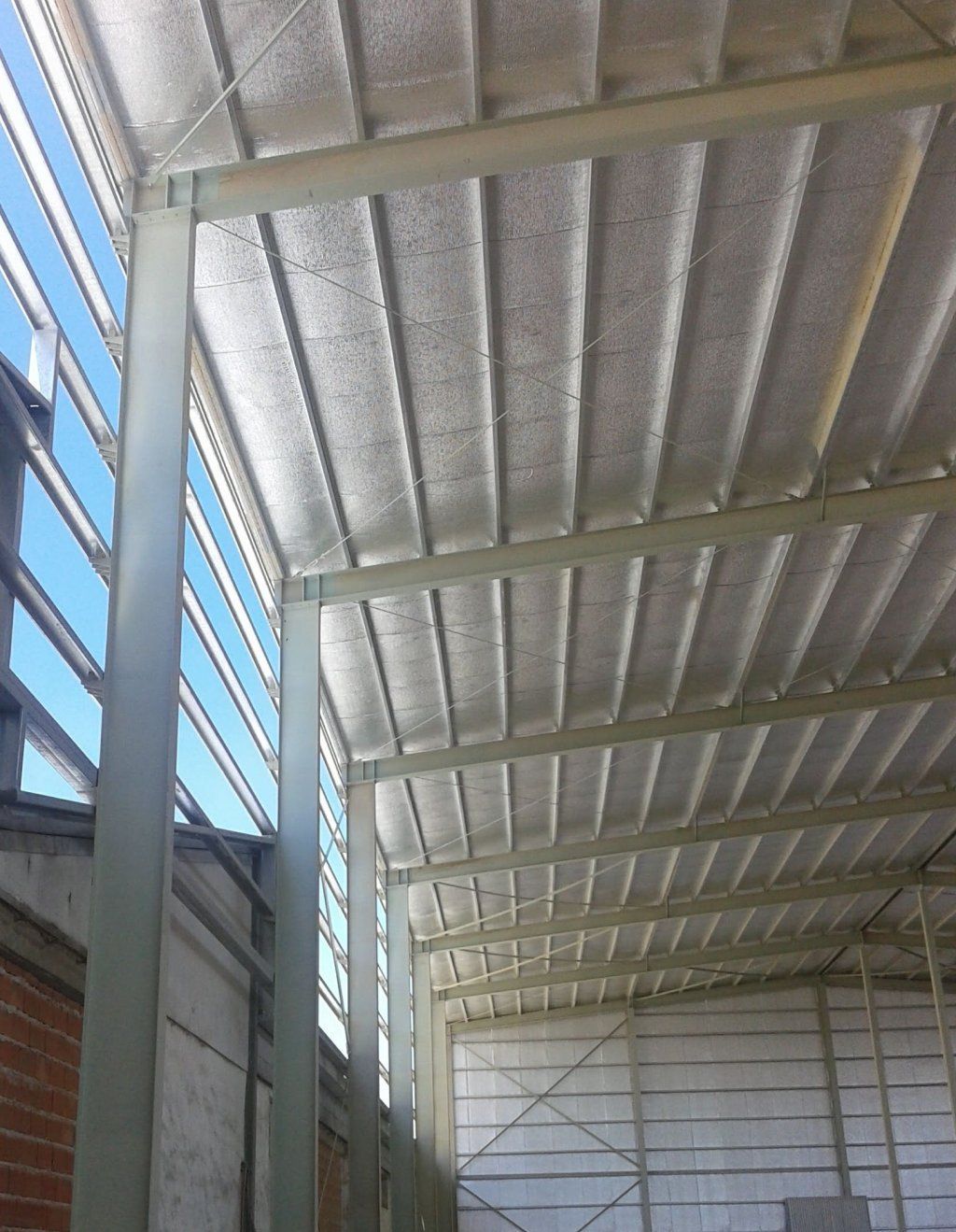 Construcción de estructura metálica de gran porte, diseño y cálculo realizados por FD Fabre Ingeniería