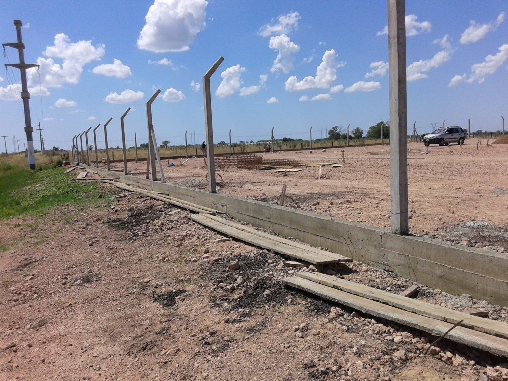 Nave industrial y planta productiva desarrollada por FD Fabre Ingeniería en la región de Villa Elisa, Entre Ríos.