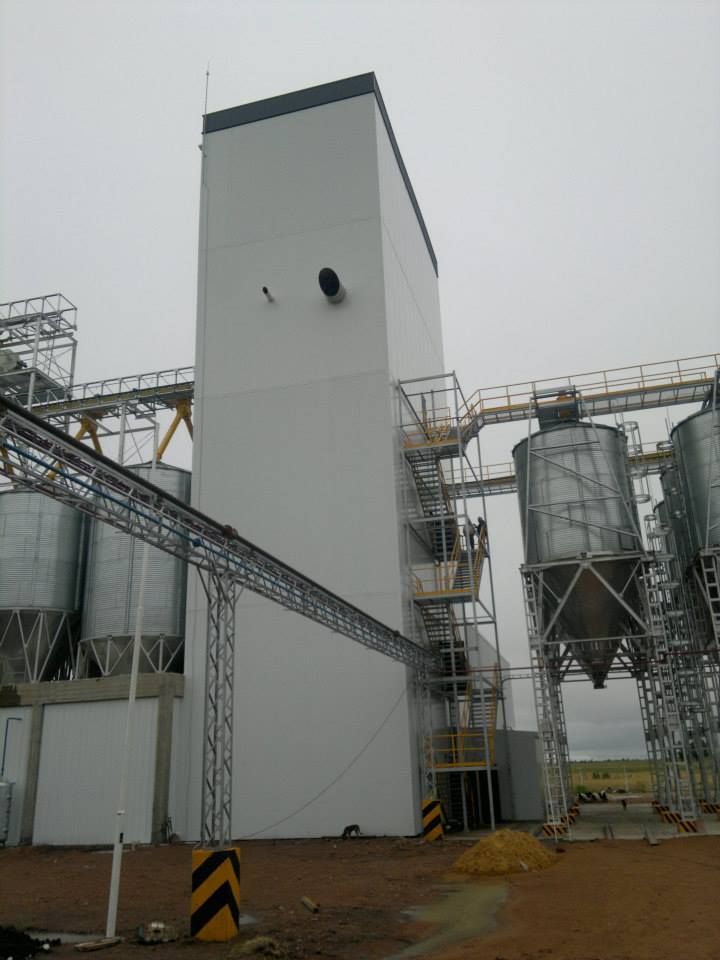 Nave industrial y planta productiva desarrollada por FD Fabre Ingeniería en la ciudad de Basavilbaso, Entre Ríos.