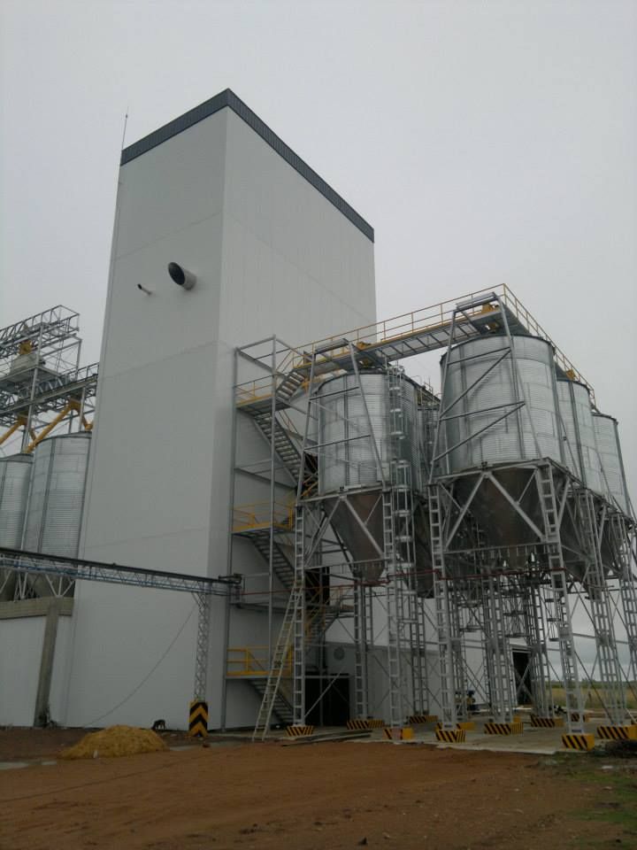 Nave industrial y planta productiva desarrollada por FD Fabre Ingeniería en la ciudad de Basavilbaso, Entre Ríos.