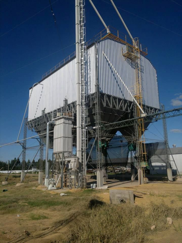 Nave industrial y planta productiva desarrollada por FD Fabre Ingeniería en la región de Villa Elisa, Entre Ríos.
