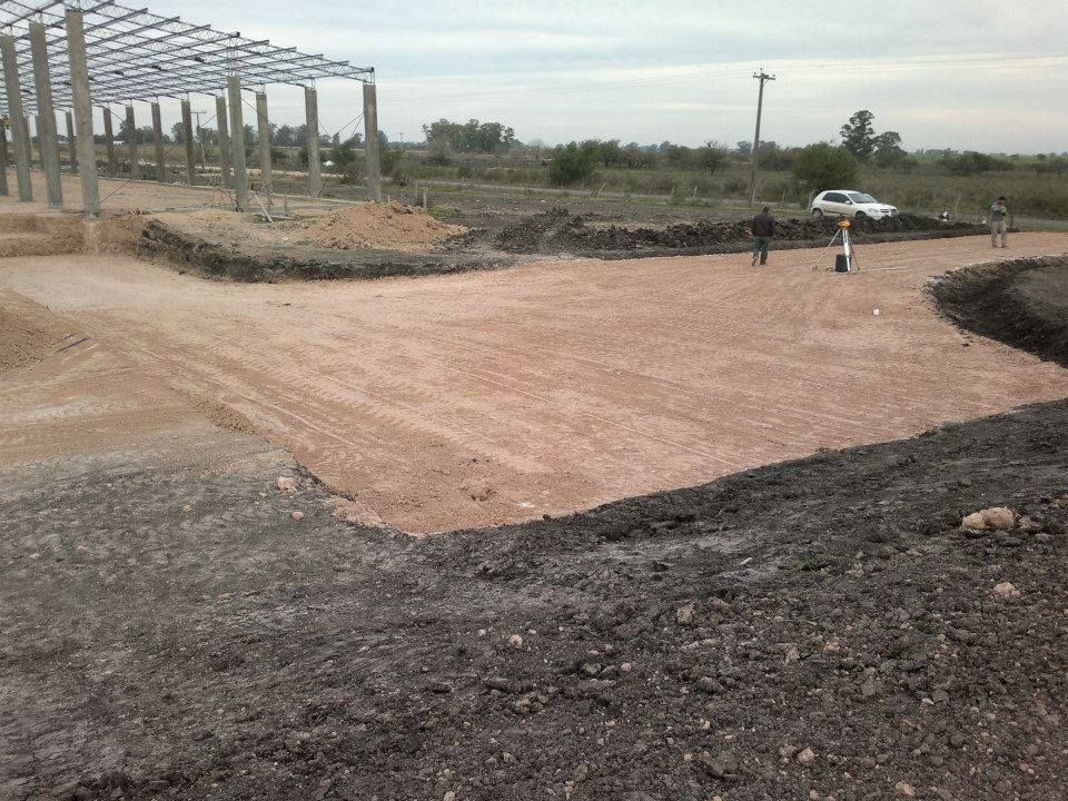 Nave industrial y planta productiva desarrollada por FD Fabre Ingeniería en la región de Villa Elisa, Entre Ríos.