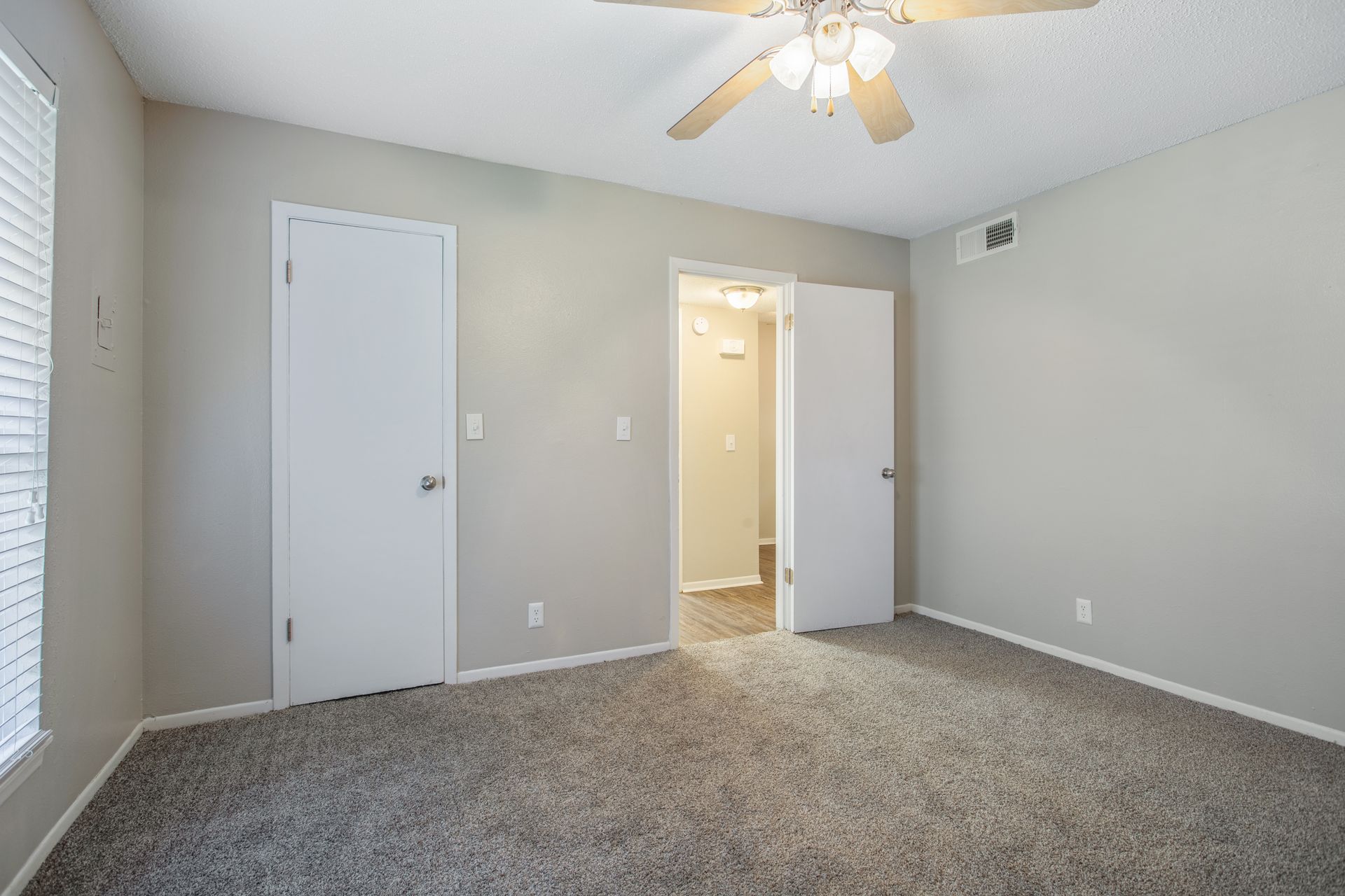 photo gallery of interiors