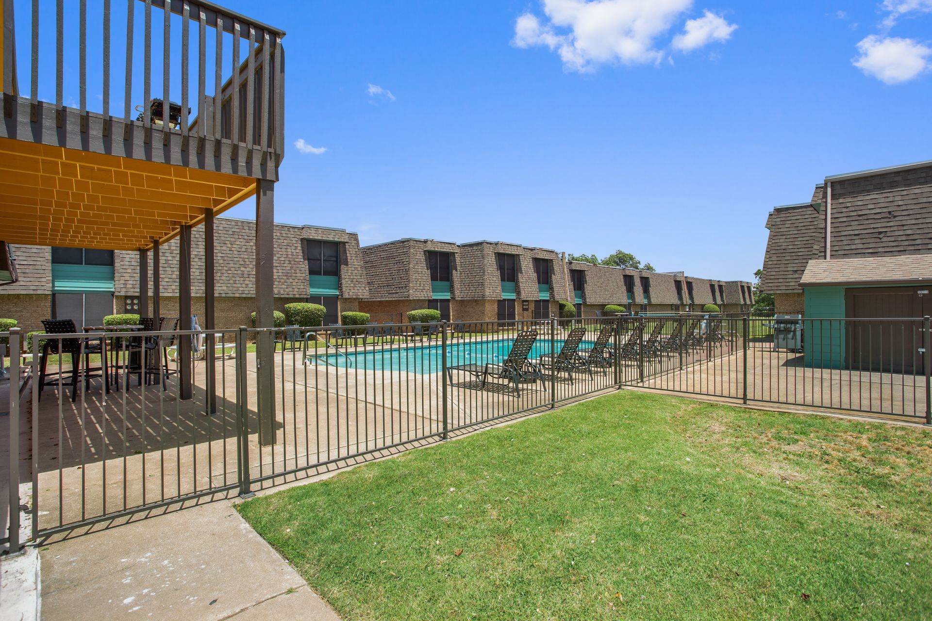 exterior amenities photo gallery