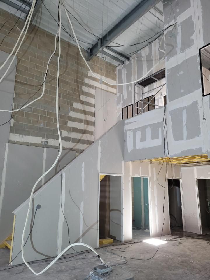 construction d'un magasin de vente de spas à Reims