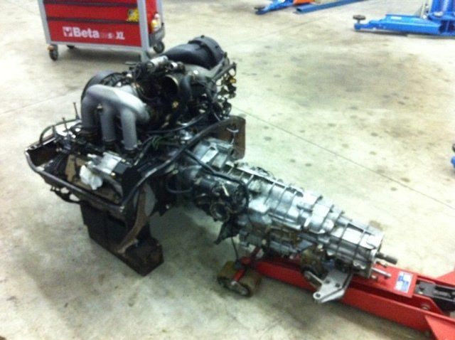 riparazione motore auto