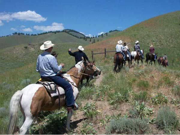 Horseback riding in Idaho with Rawhide Outfitters