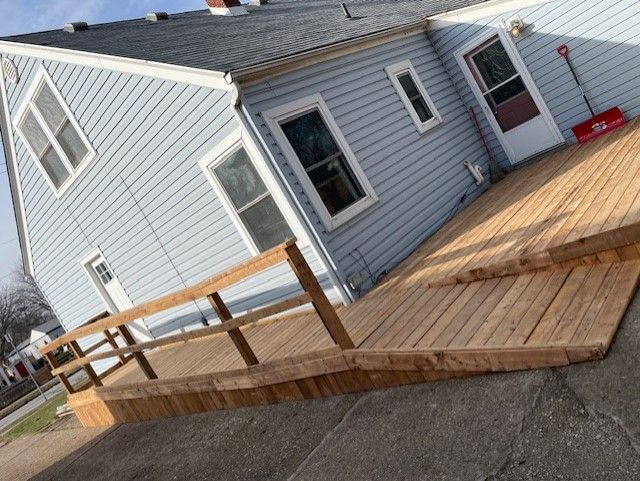 Nice House With Wooden Deck — LaSalle, ON — Yard-Worx