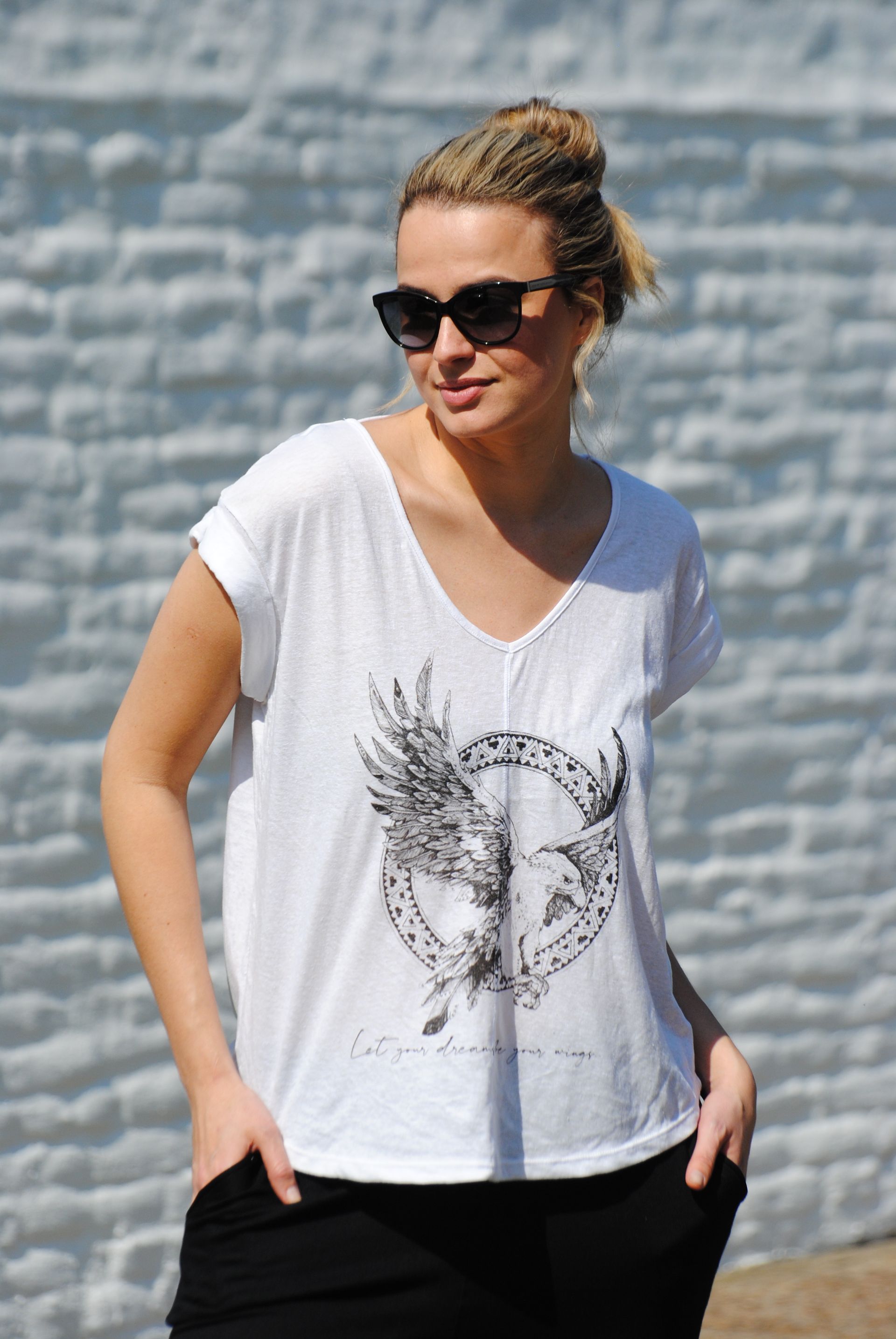REMERA LYNN AGUILA