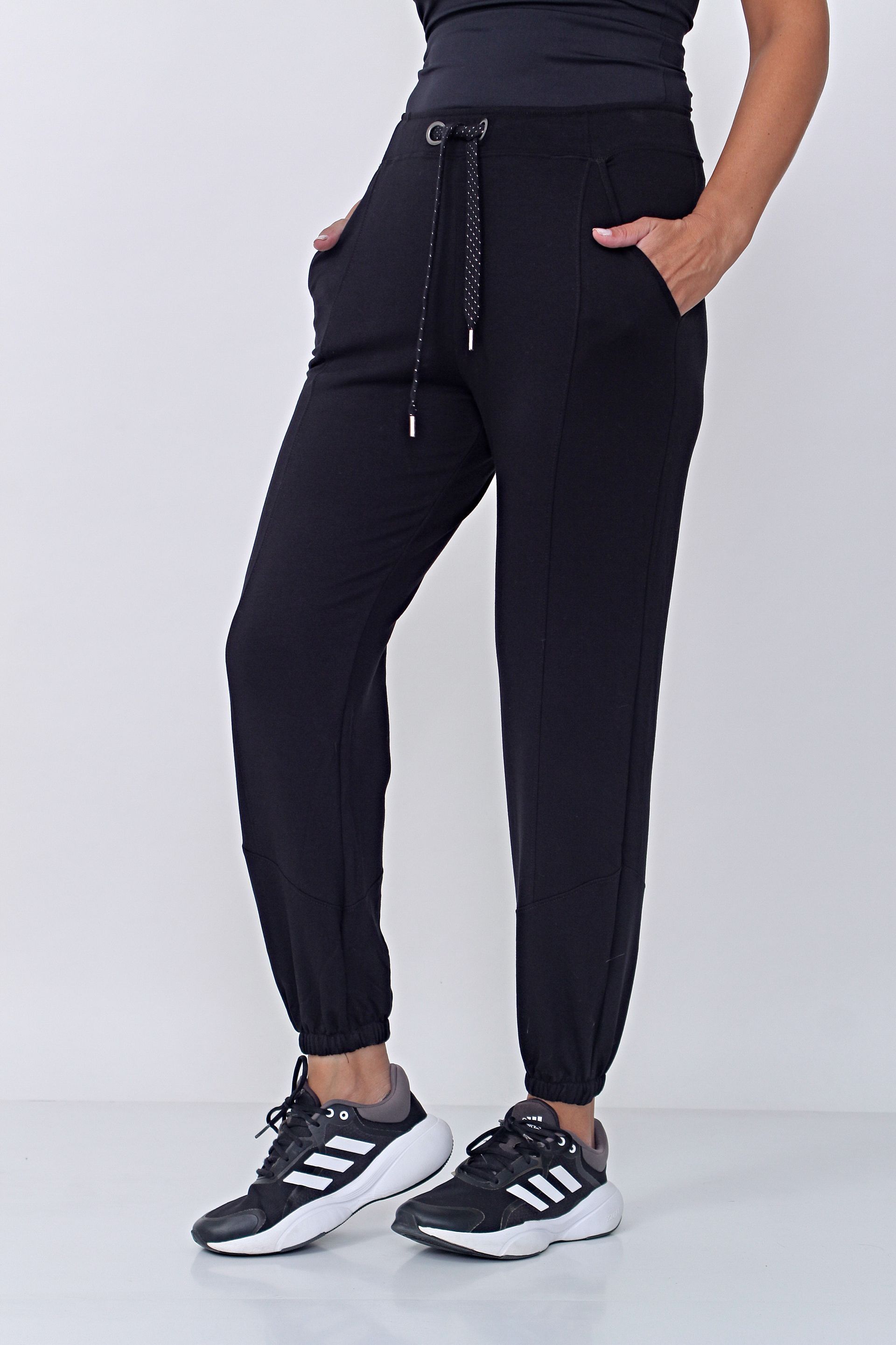 JOGGER MAIKE