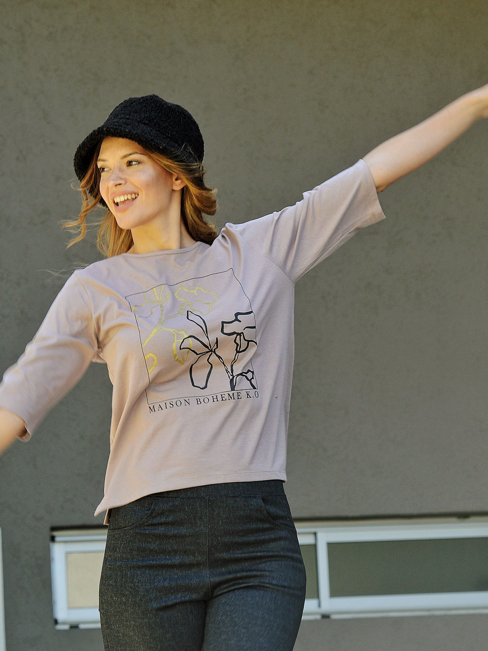 REMERA BOHEMIA