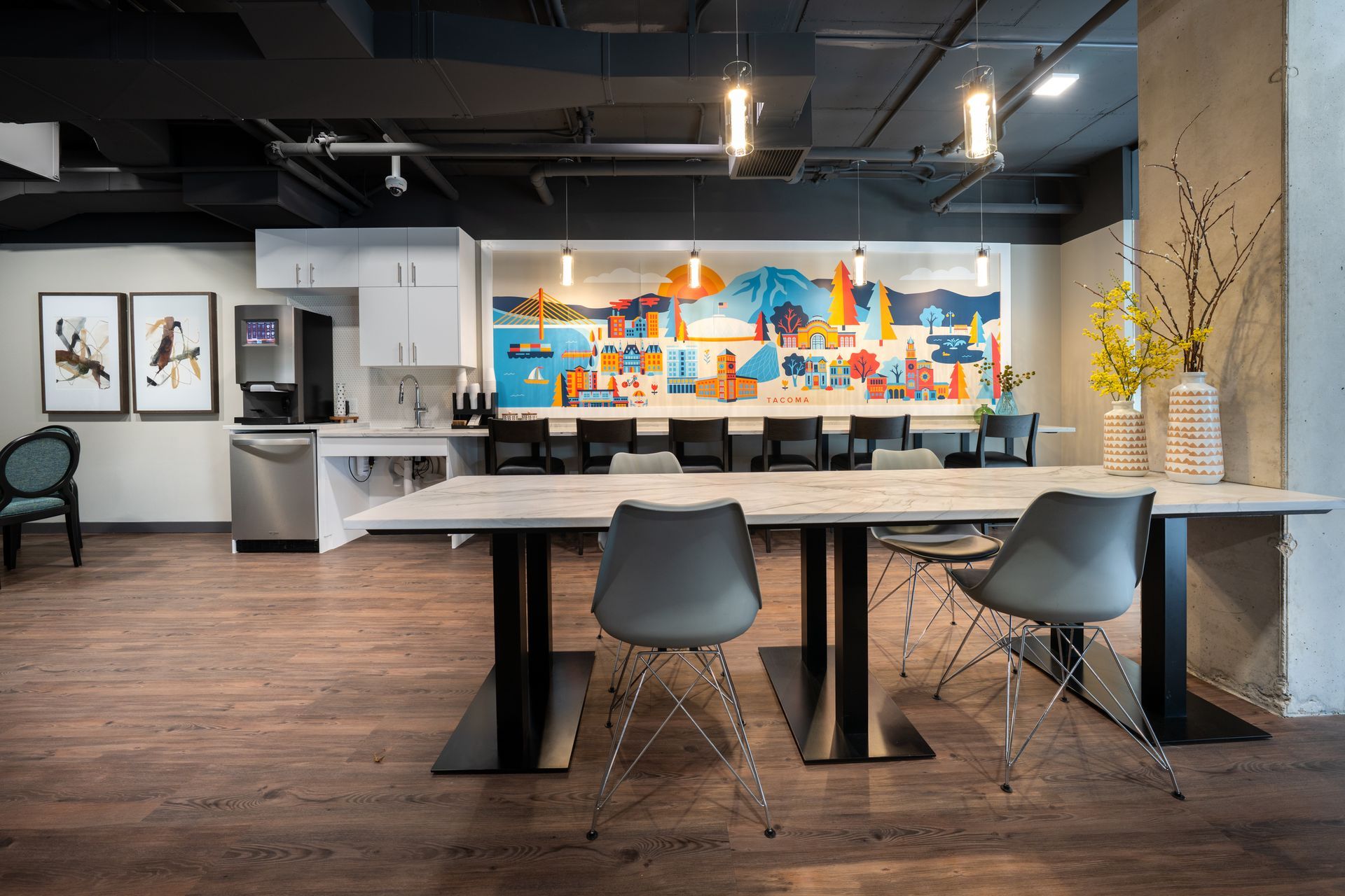 working area with desk seating