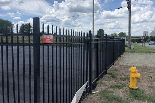 Commercial Fencing - Hendersonville, TN - Volunteer Fence LLC
