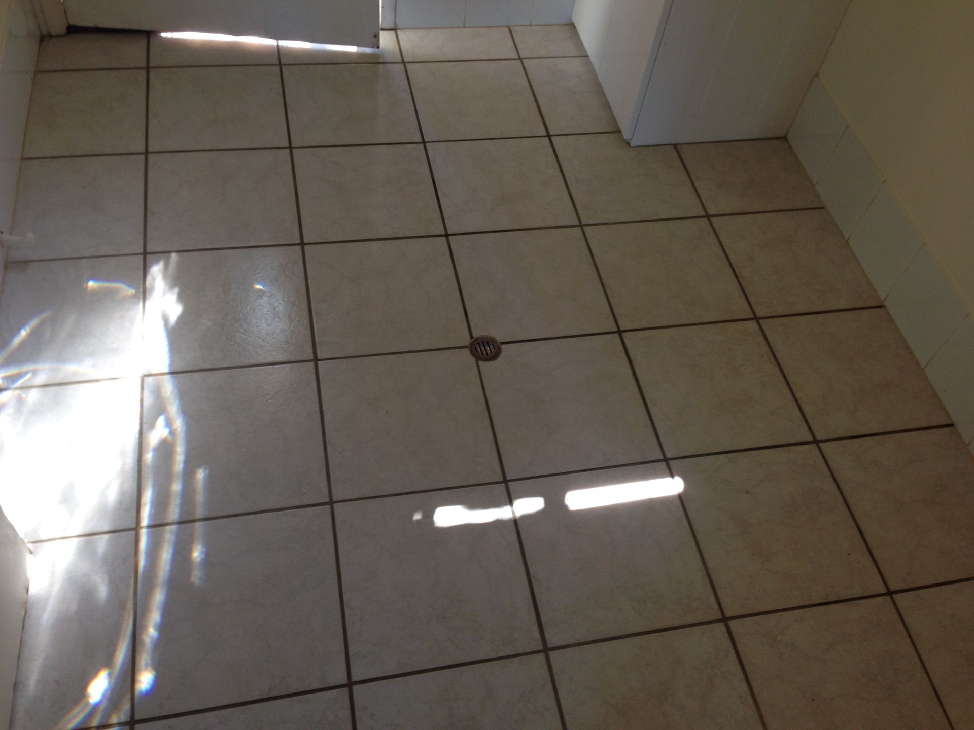 Tile Cleaner Gympie