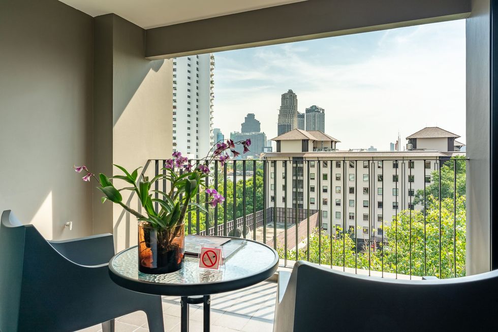 Naga Residence Hotel Bangkok - Family Suite Balcony