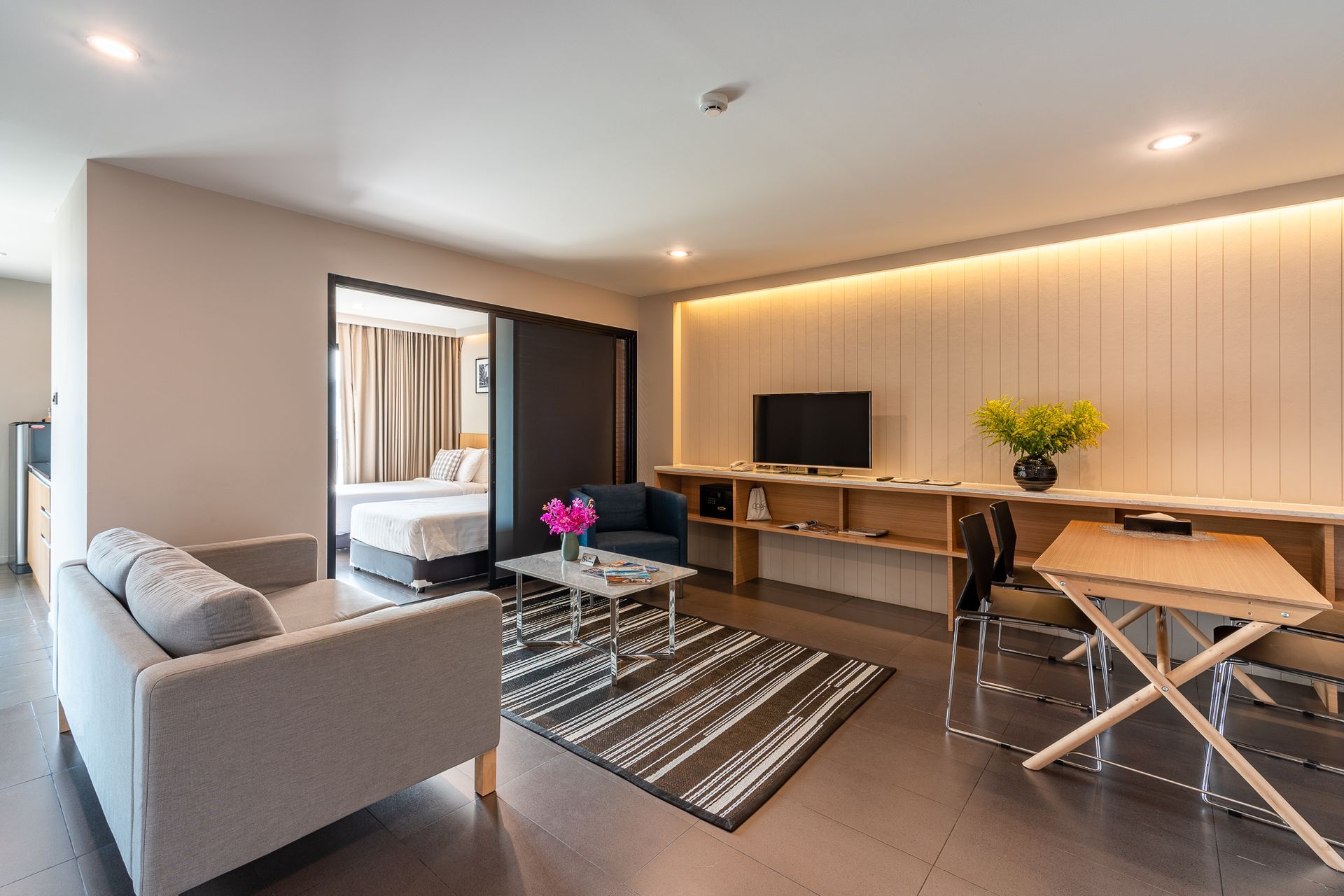 Naga Residence Hotel Bangkok - Two Bedroom Family Suite