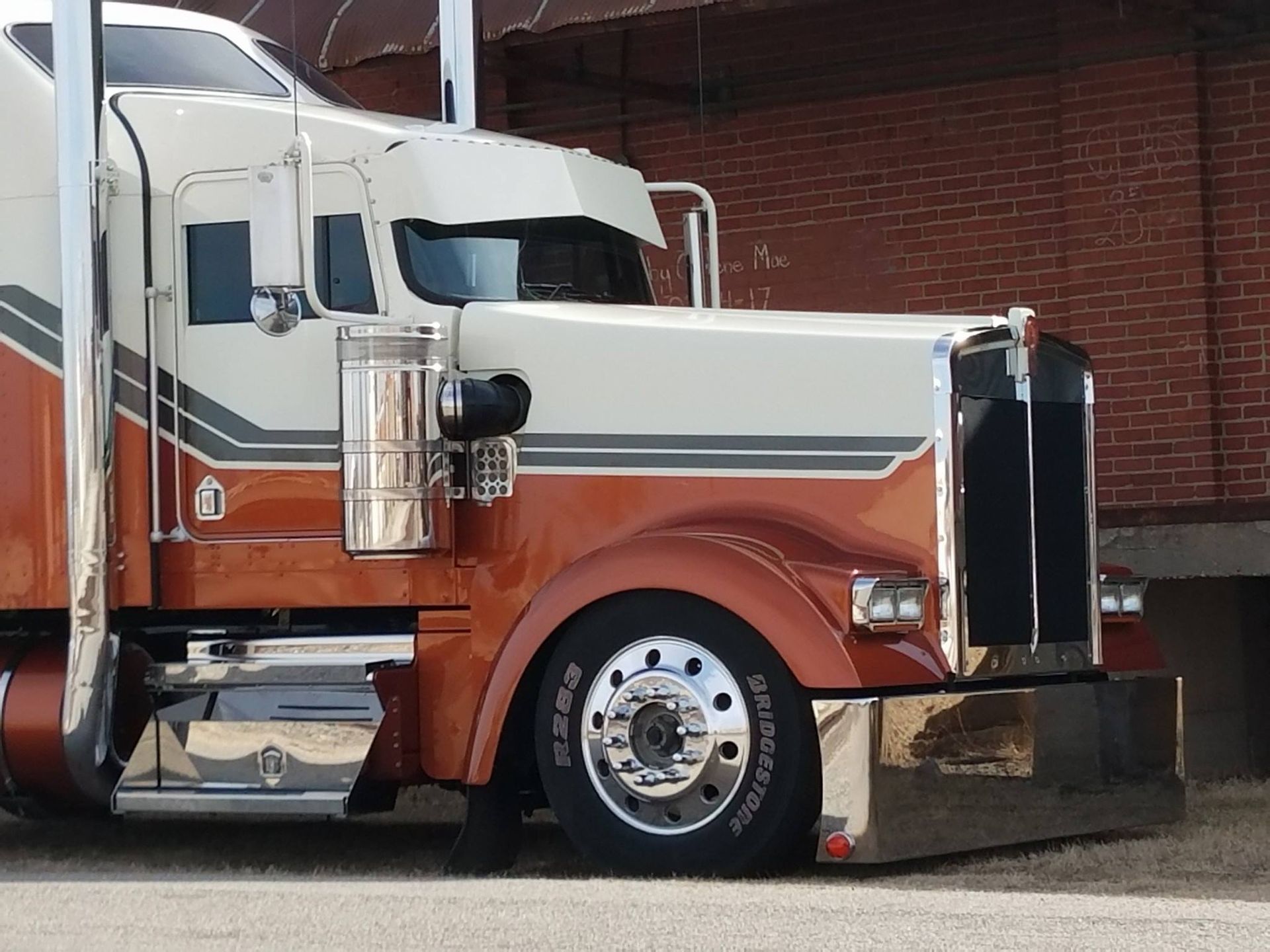 Semi-Truck Repair in Hutchinson KS by Quality Body Shop