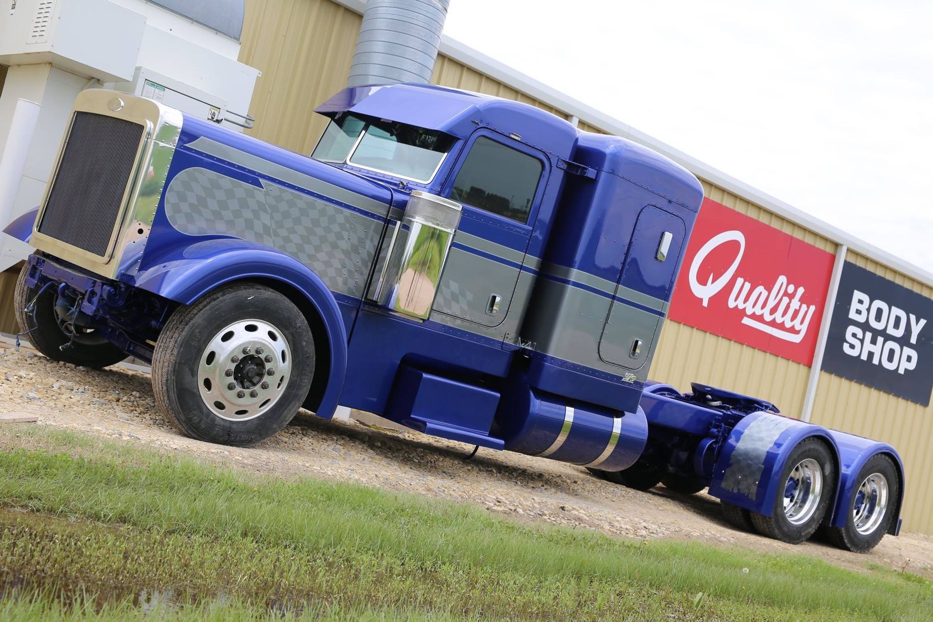 Semi-Truck Repair in Hutchinson KS by Quality Body Shop