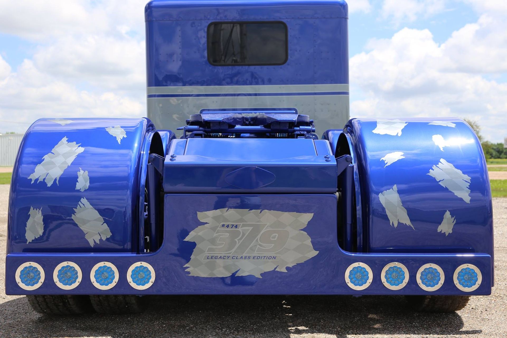 Semi-Truck Repair in Hutchinson KS by Quality Body Shop