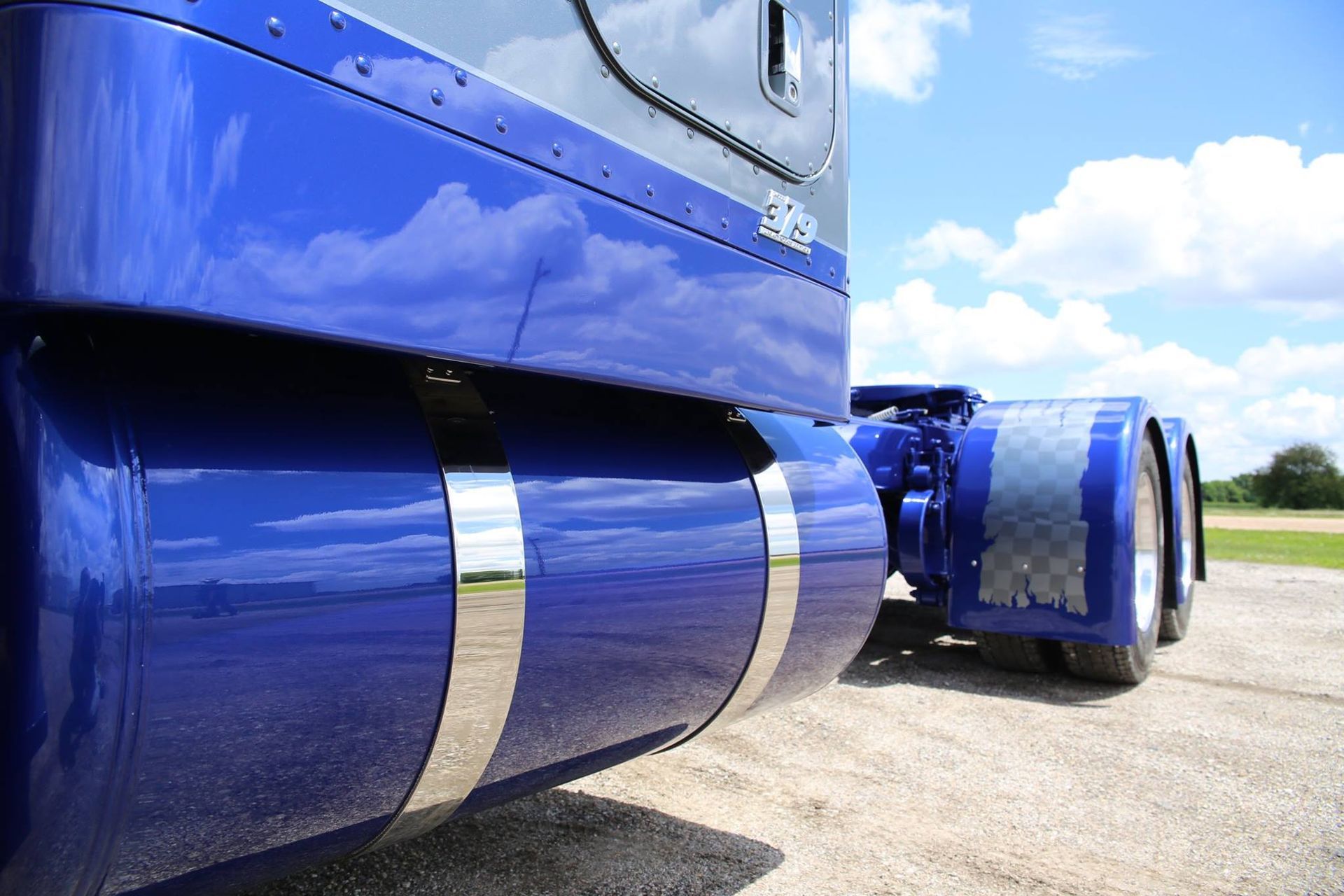 Semi-Truck Repair in Hutchinson KS by Quality Body Shop