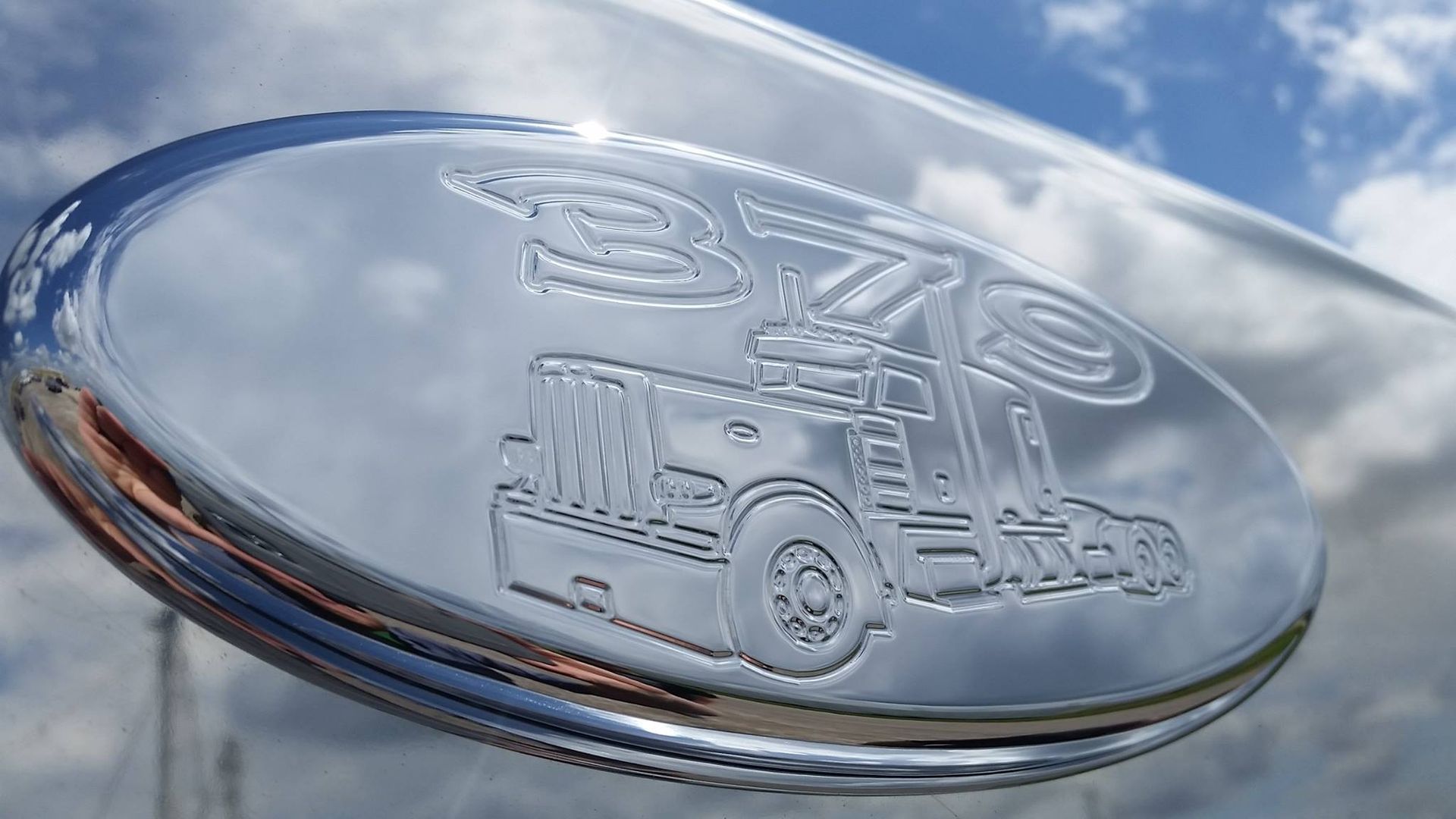 Semi-Truck Repair in Hutchinson KS by Quality Body Shop