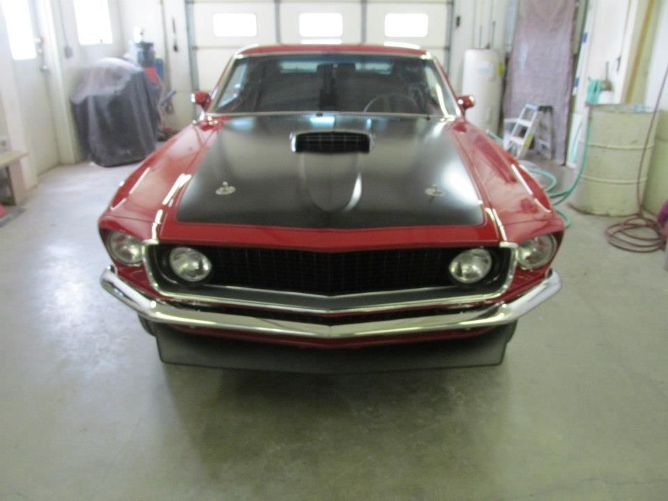 Custom Paint Jobs in Hutchinson KS with Quality Body Shop