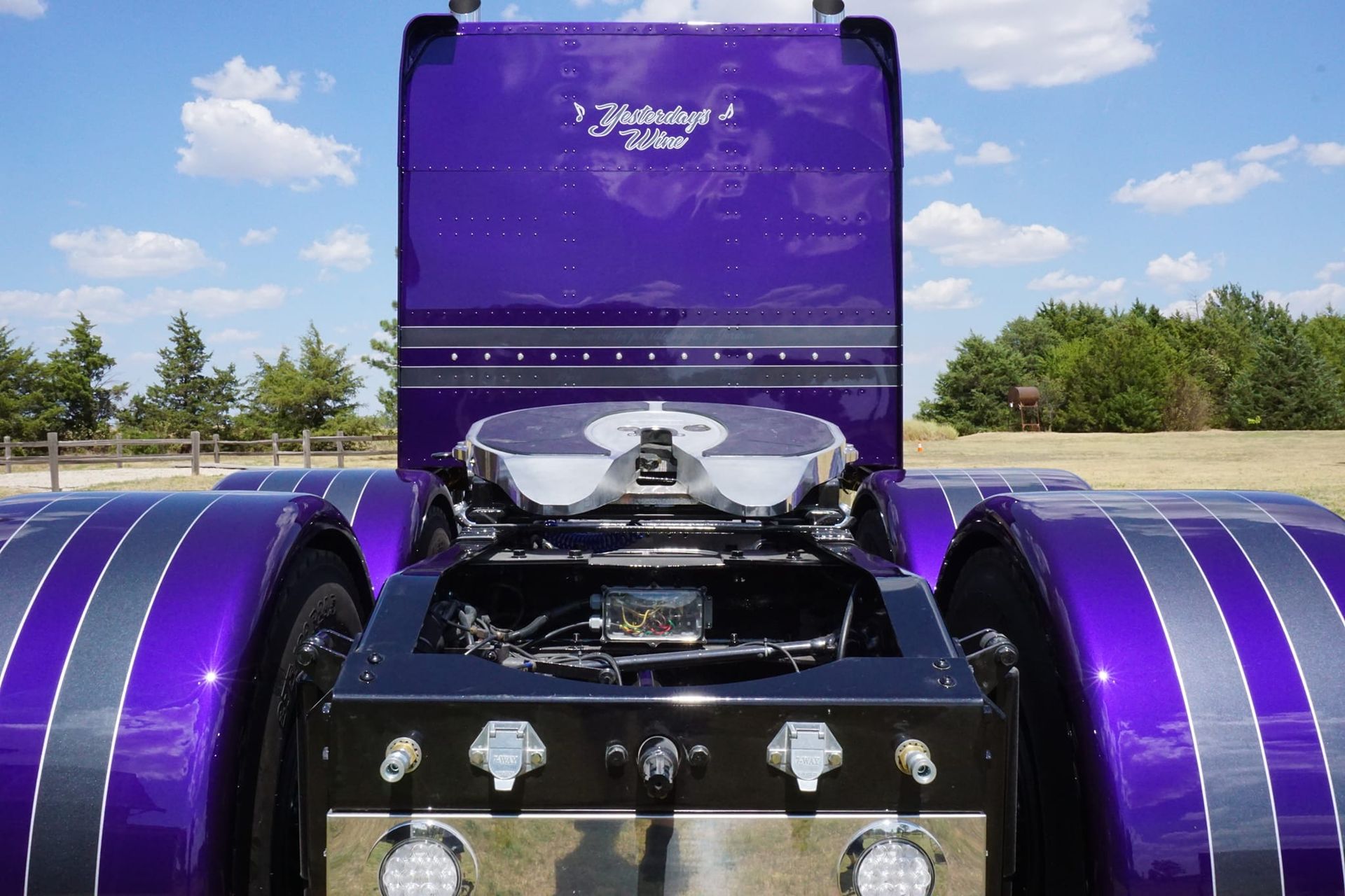 Semi-Truck Repair in Hutchinson KS by Quality Body Shop