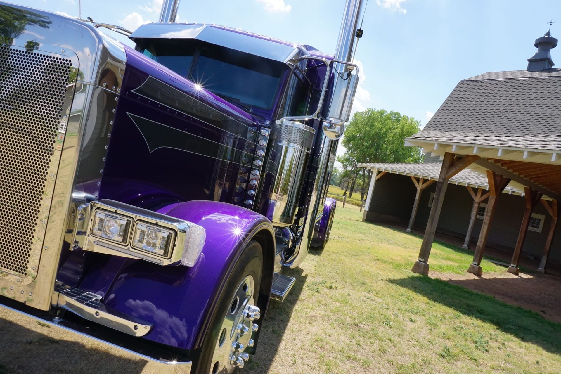 Semi-Truck Repair in Hutchinson KS by Quality Body Shop