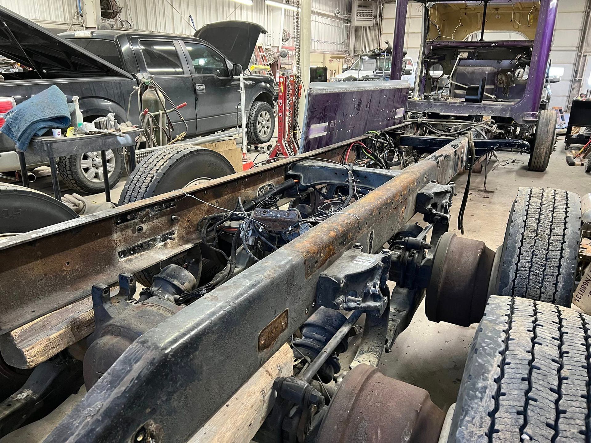 Semi-Truck Repair in Hutchinson KS by Quality Body Shop