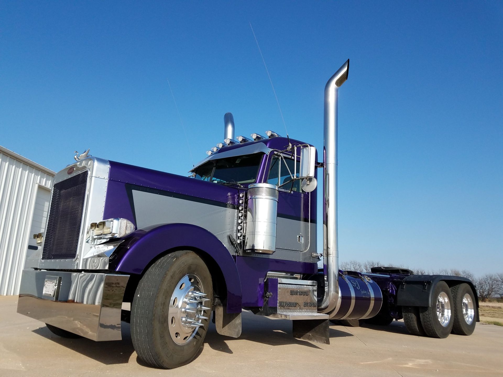 Semi-Truck Repair in Hutchinson KS by Quality Body Shop