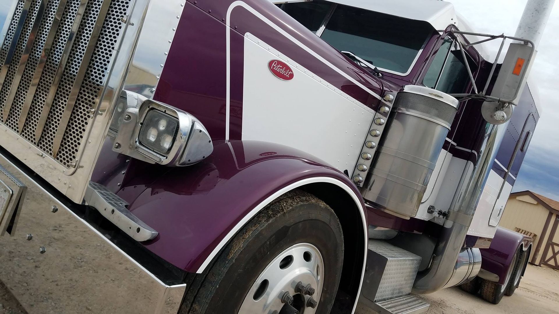 Semi-Truck Repair in Hutchinson KS by Quality Body Shop