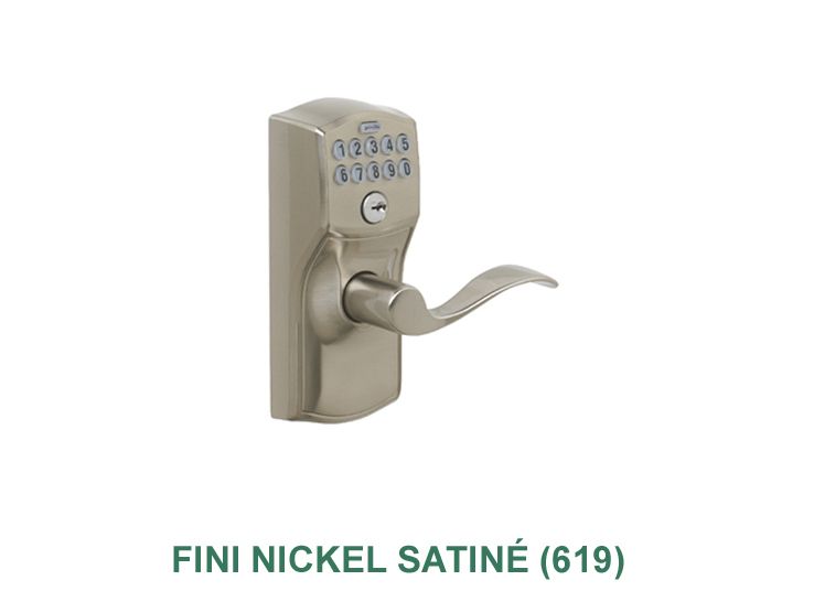 Une poignée de porte en acier inoxydable avec une serrure à combinaison dessus.