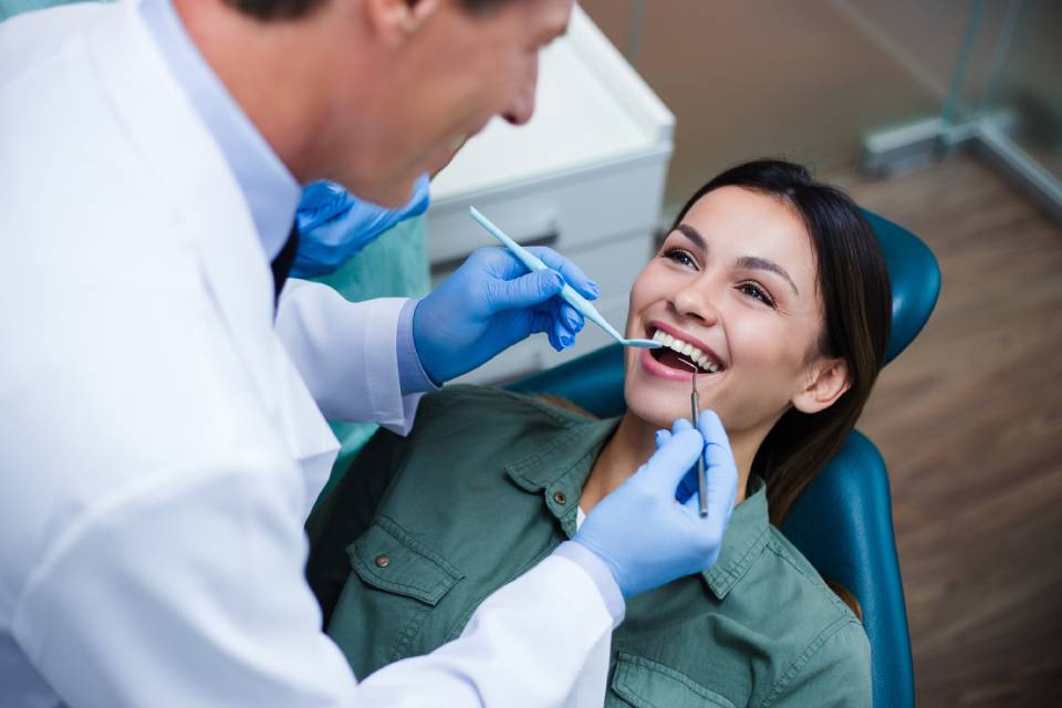 visita dentistica di controllo paziente adulta