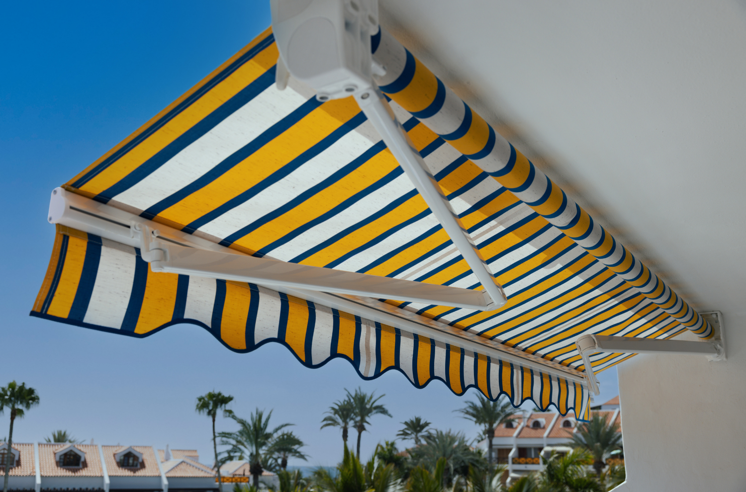 Commercial shades, screens & awnings in Amarillo, TX Commercial shades, screens & awnings in Amarillo, TX