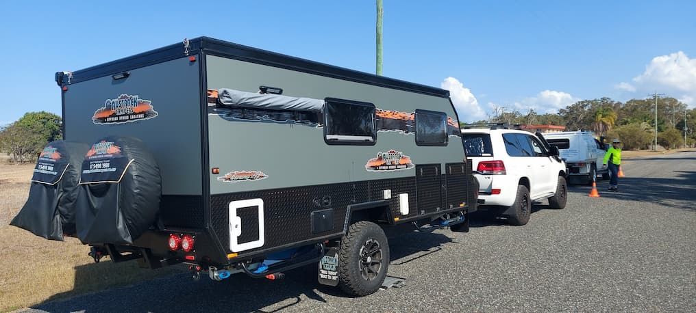 White Suv With Black And Gray Caravan - Vehicle Weighing in Gladstone, QLD