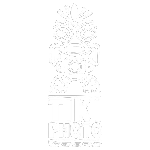 Un dessin en noir et blanc d'un tiki avec les mots tiki photo écrits en dessous.