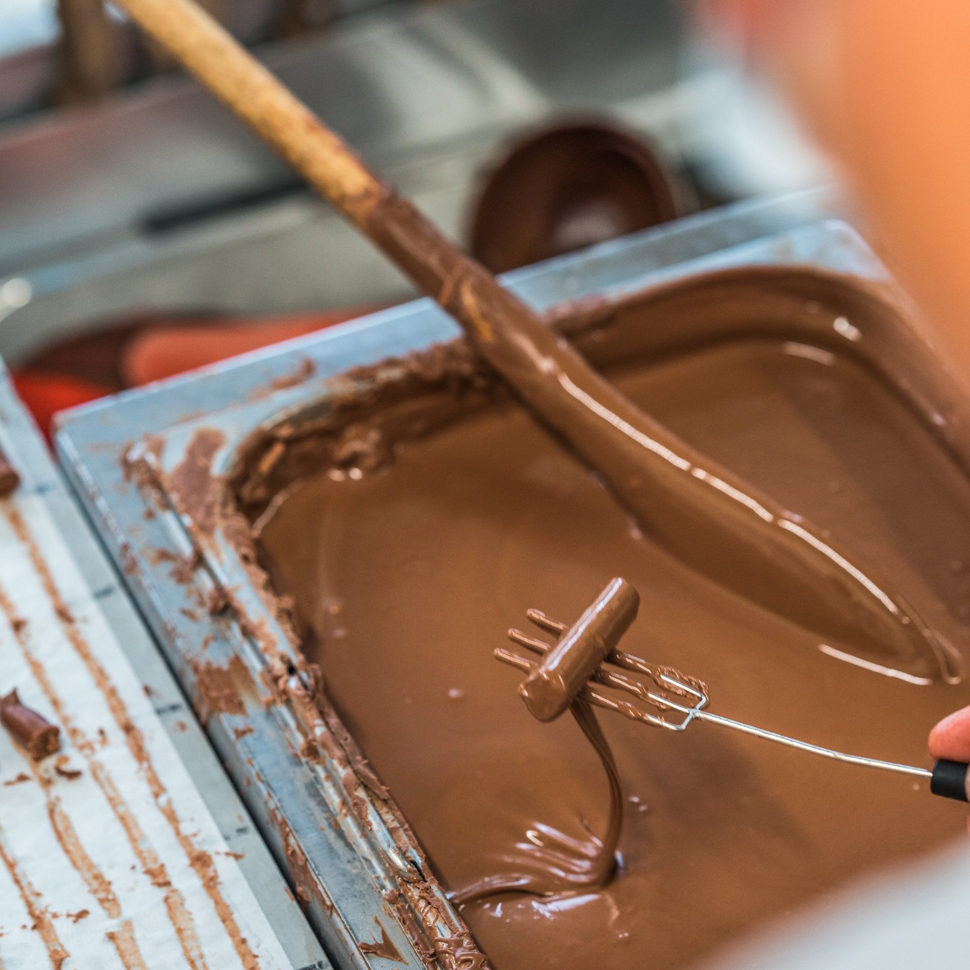 Konditorei Mohler Kirschstängeli Produktion