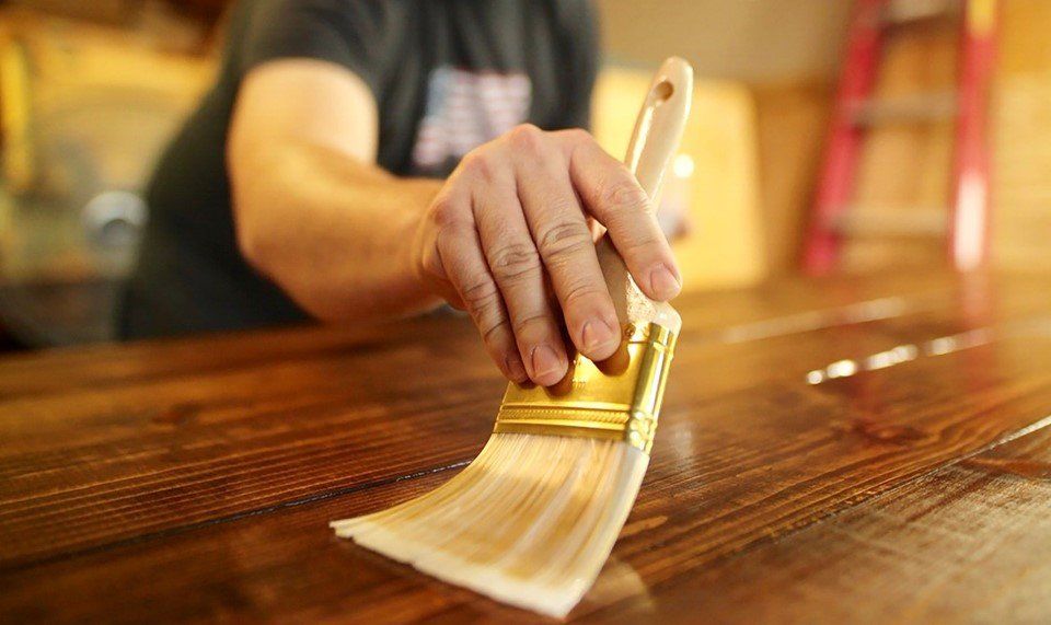 VERNICI ALL’ACQUA PER LEGNO